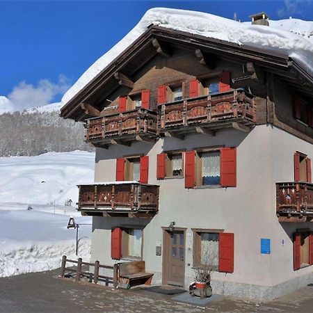 Appartamenti Lorenza 3 Baite Giotto Livigno Exterior photo