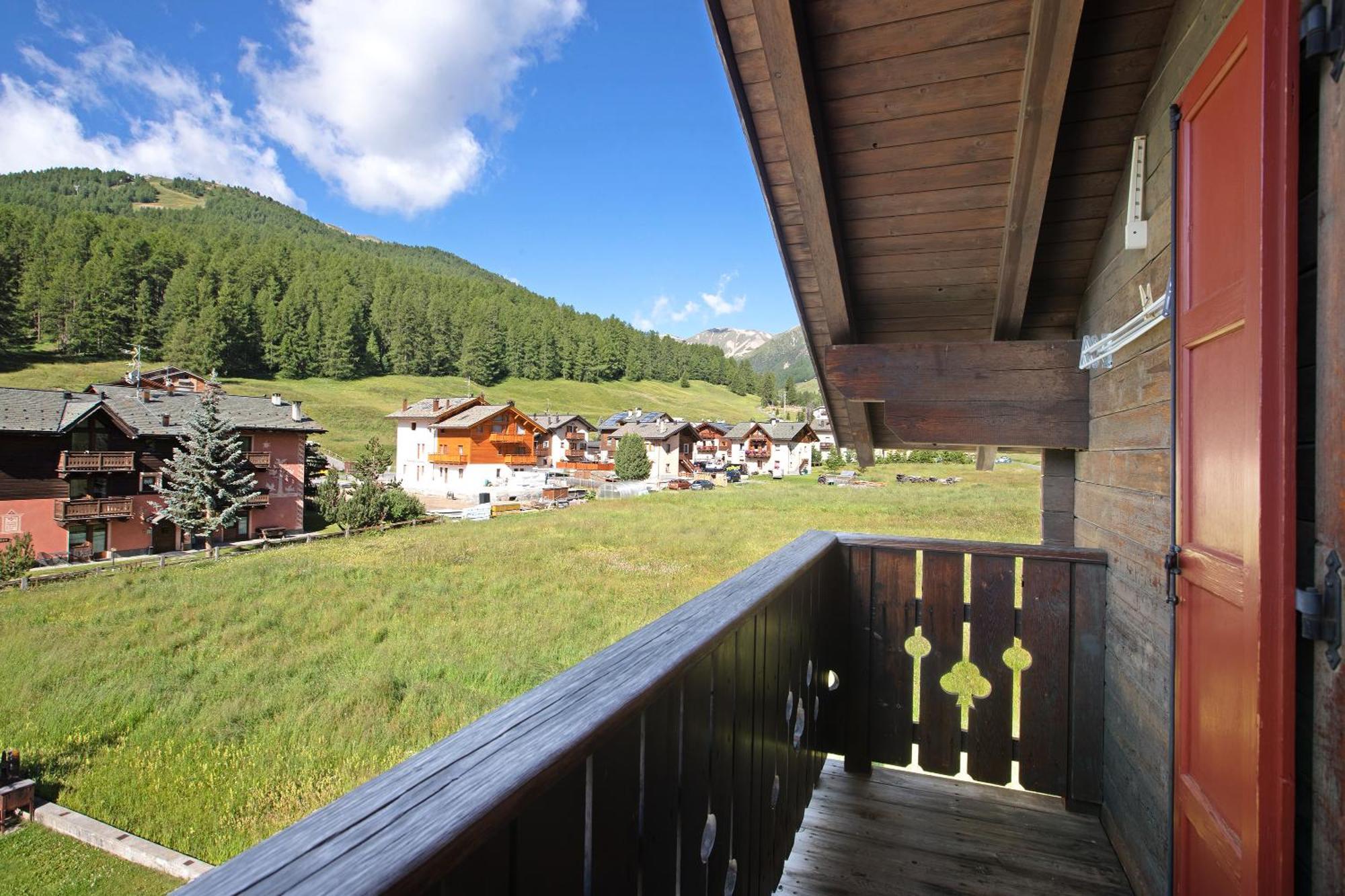 Appartamenti Lorenza 3 Baite Giotto Livigno Exterior photo