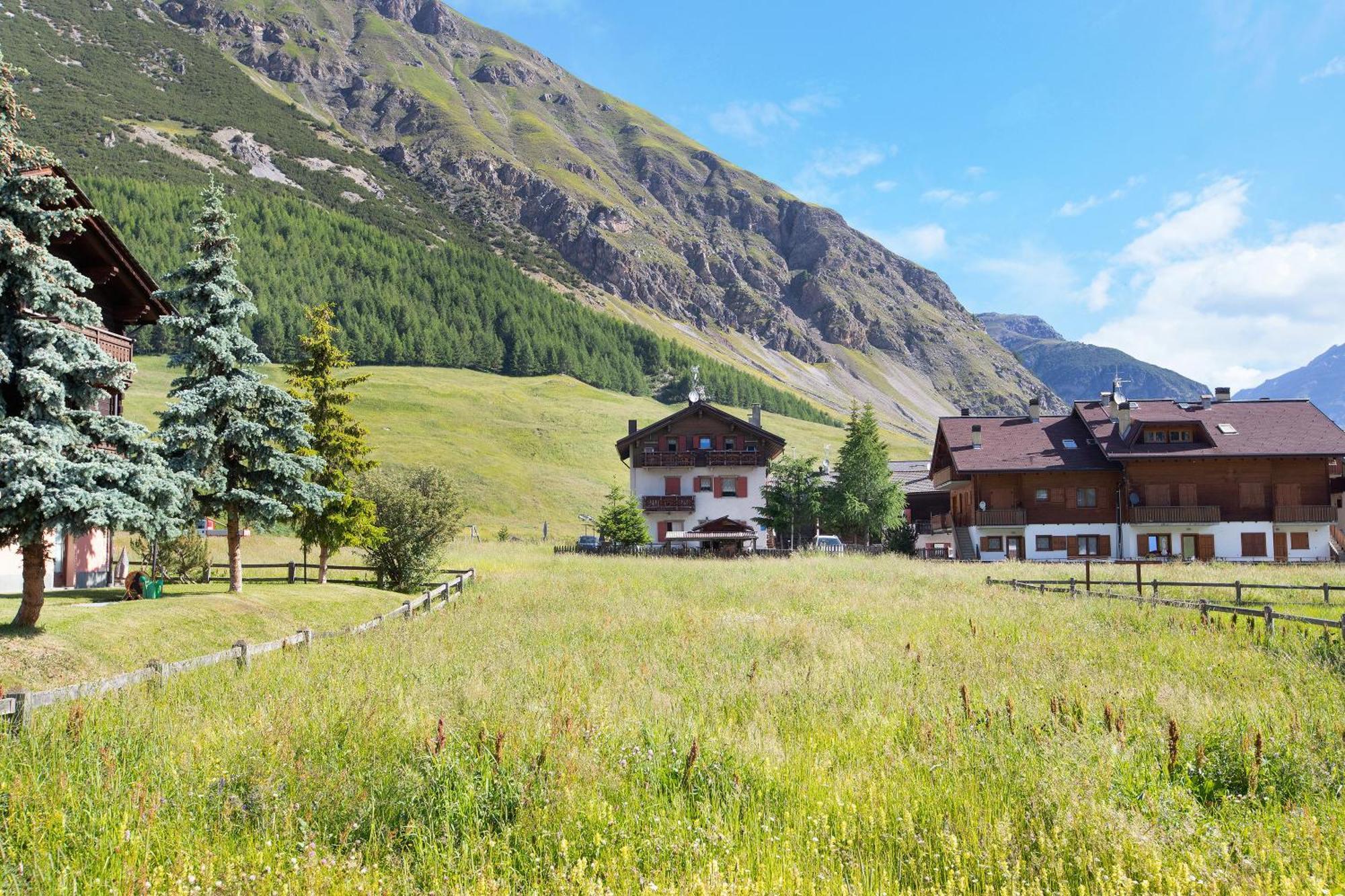 Appartamenti Lorenza 3 Baite Giotto Livigno Exterior photo